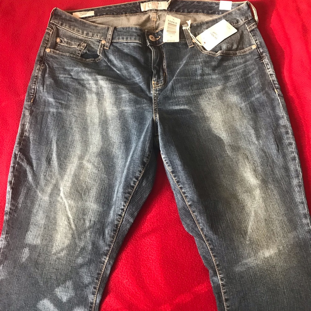 Torrid skinny crop bnwt